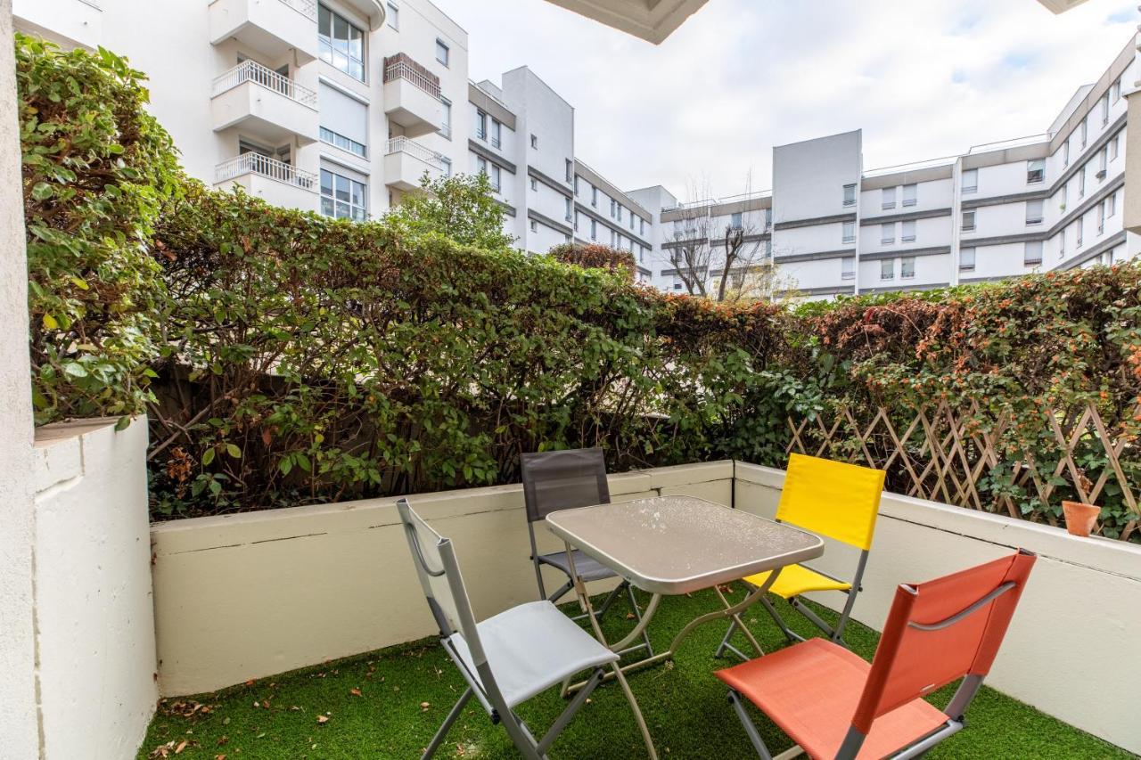 F2 Paris Jaude  Fd Appartement *